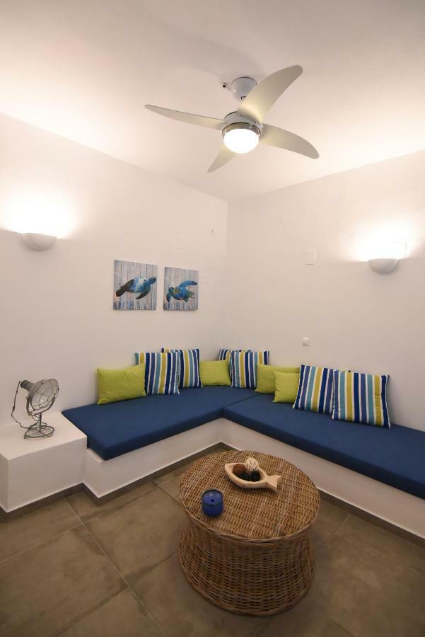 Villa Grey House Exámbela Esterno foto